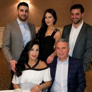 Meet your Posher, Aida